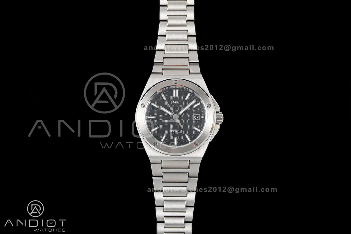 Ingenieur Automatic 40 SS MZF 1:1 Best Edition Black Dial on SS Bracelet A2892